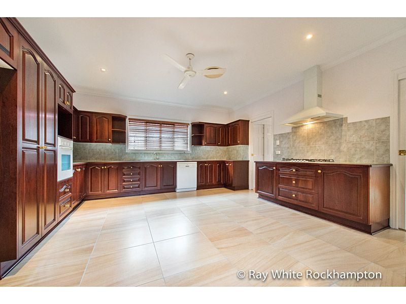 33 Archerview Terrace, FRENCHVILLE, QLD 4701
