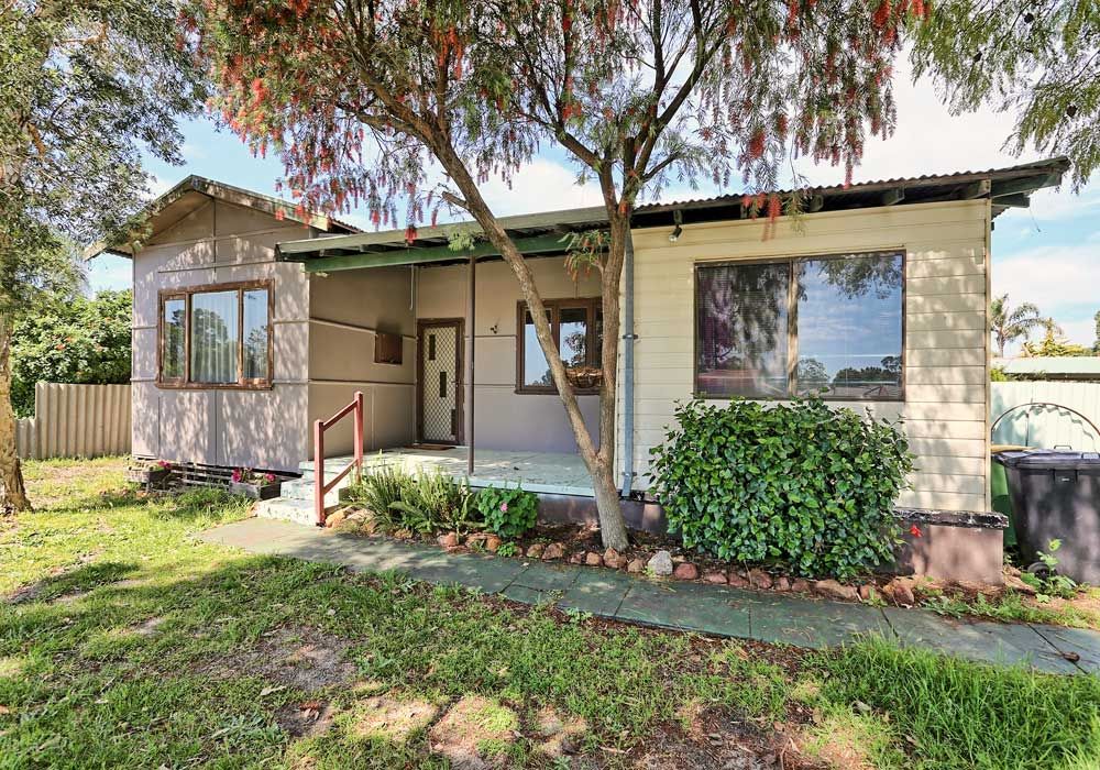 84 Dorothy Street, GOSNELLS WA 6110