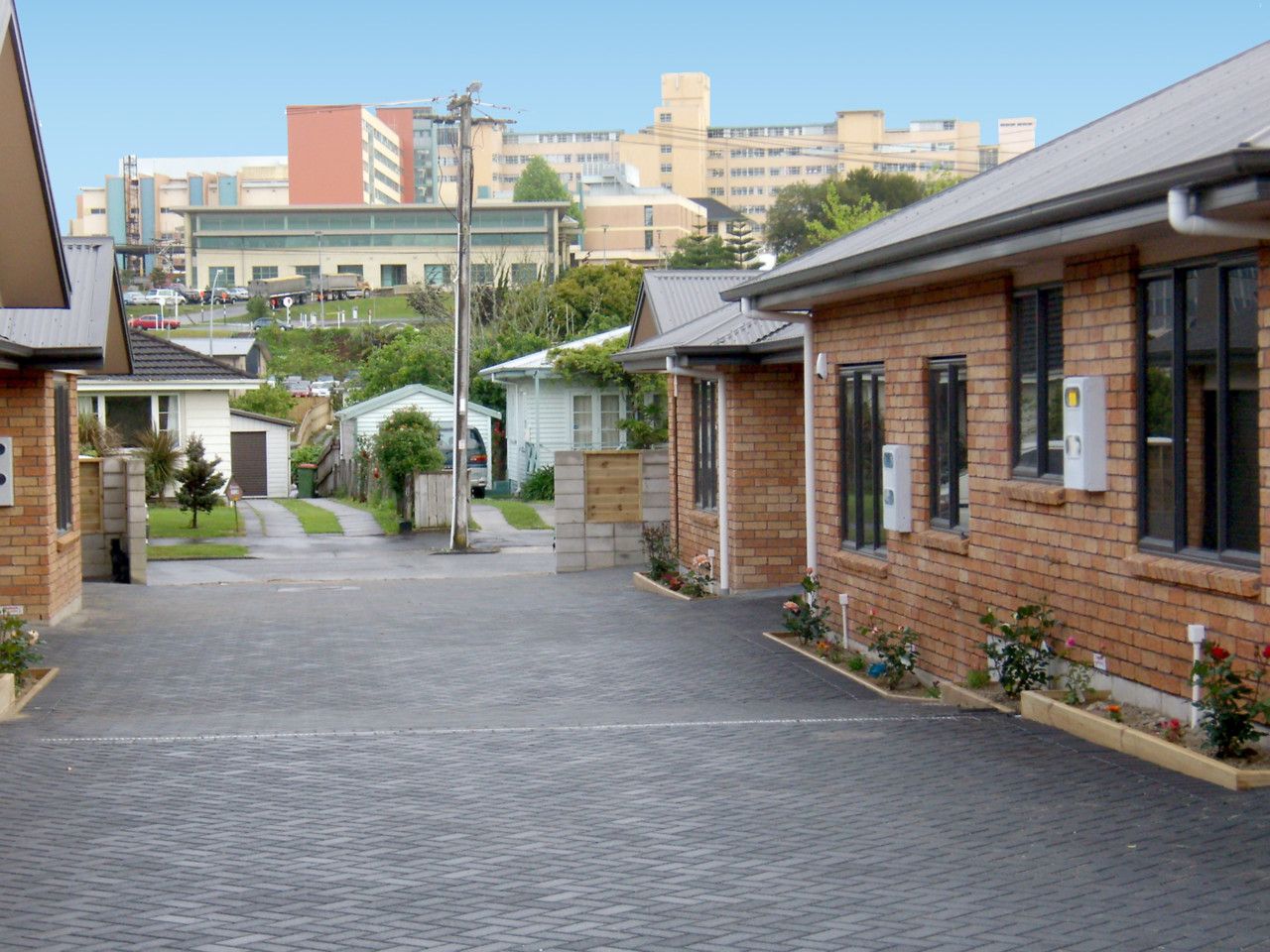 6b Jones Crescent, Melville, Hamilton City