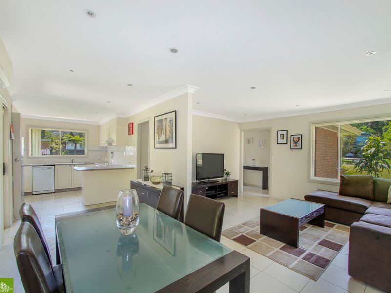 5 Rickard Road, UNANDERRA NSW 2526