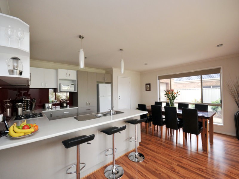 3 Summer Lane, EPSOM, VIC 3551