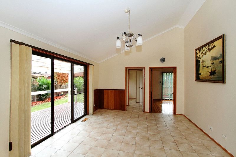 38 Blossom Park Drive, MILL PARK, VIC 3082
