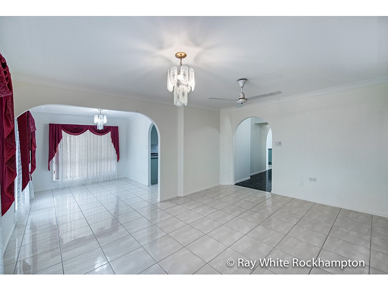 10 Sandalwood Street, Norman Gardens, QLD 4701