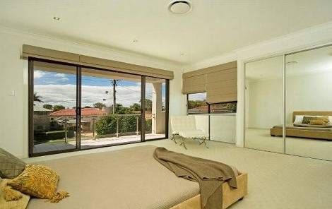 2/28  Milton Avenue, Paradise Point, QLD 4216