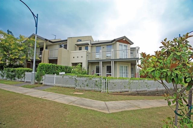 1 Gilbert Street, Elderslie NSW 2570