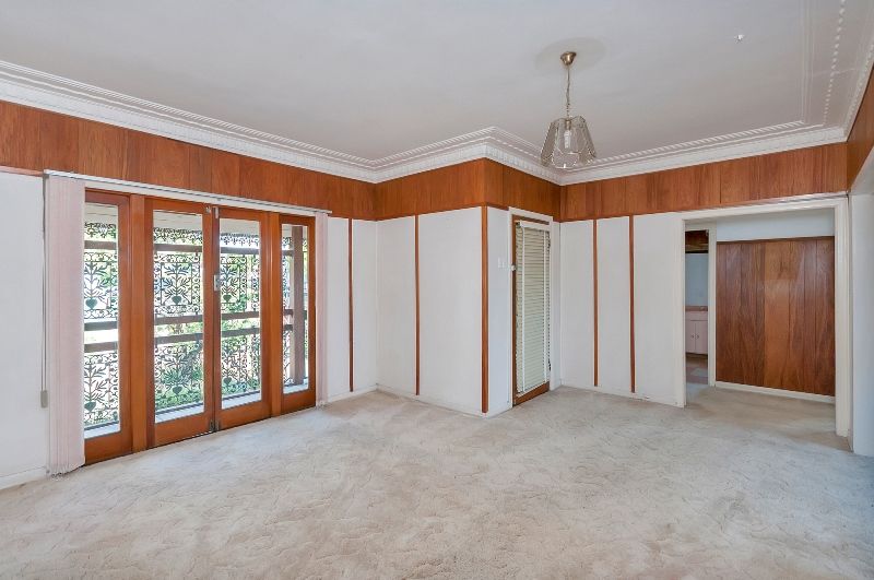 54 Lusitania Street, Newtown, QLD 4305