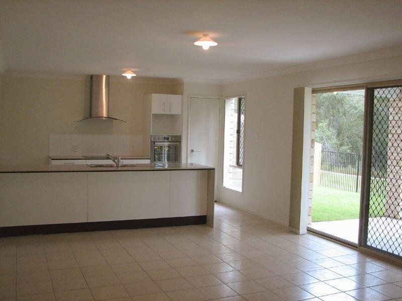 2/51 Silkyoak Drive, MORAYFIELD, QLD 4506