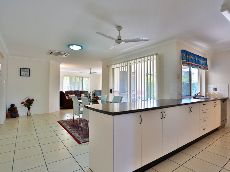 10 Gold Creek Court, ALBANY CREEK, QLD 4035
