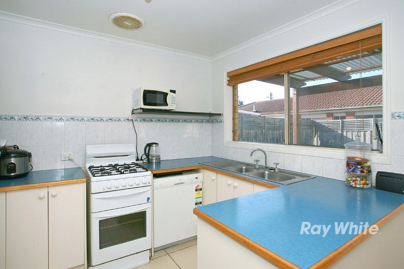 104 Scarborough Avenue, Cranbourne West, VIC 3977