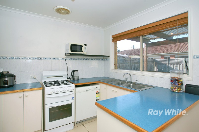 104 Scarborough Avenue, Cranbourne West, VIC 3977