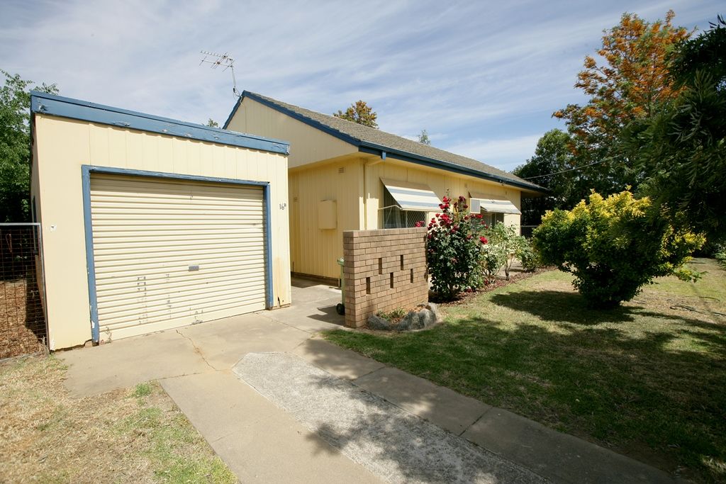 16B Broad Street, Wagga Wagga, NSW 2650