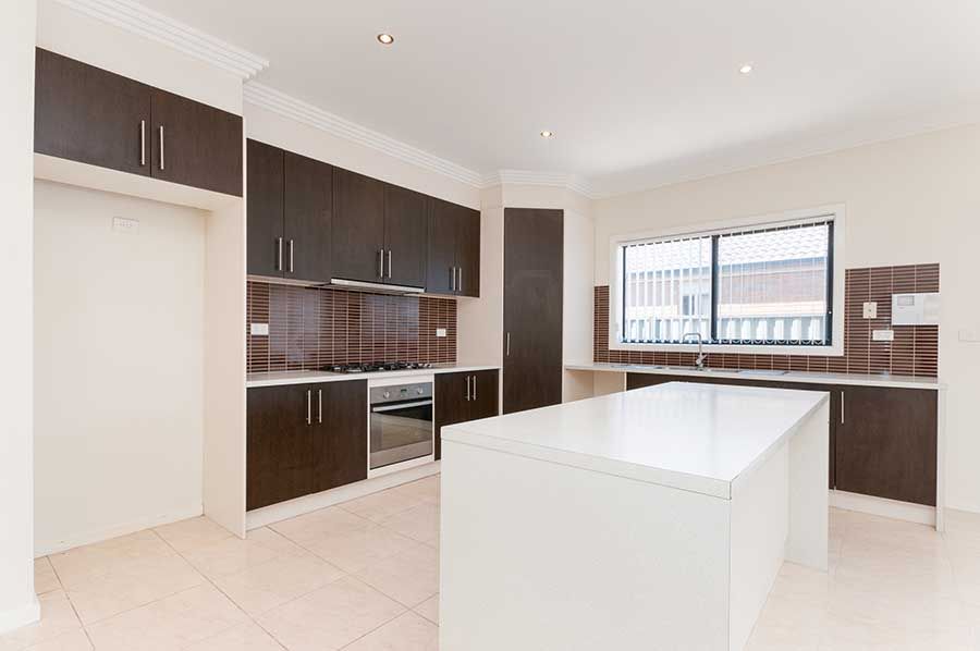 13 Wyperfield Avenue, Craigieburn, VIC 3064