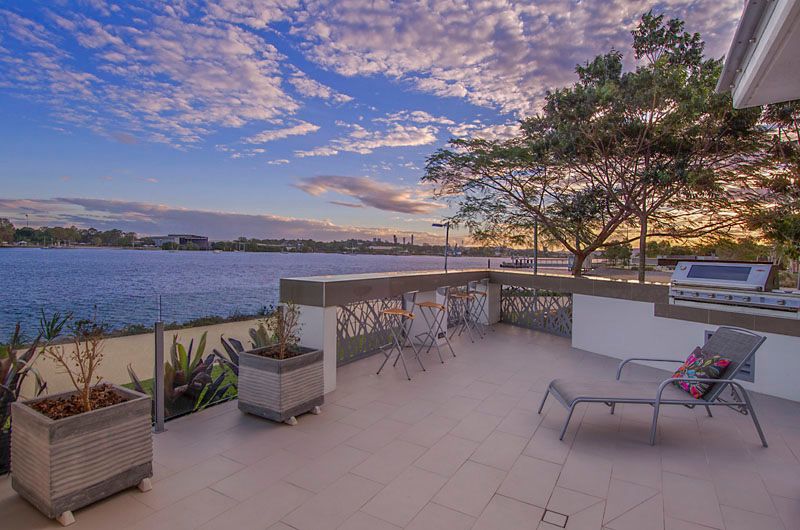 1105/118 Parkside Circuit, Hamilton, QLD 4007
