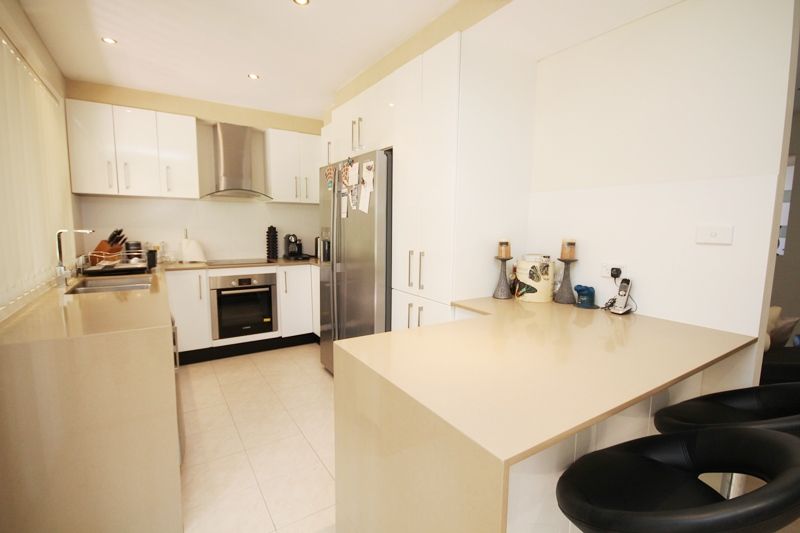 GREEN VALLEY, NSW 2168