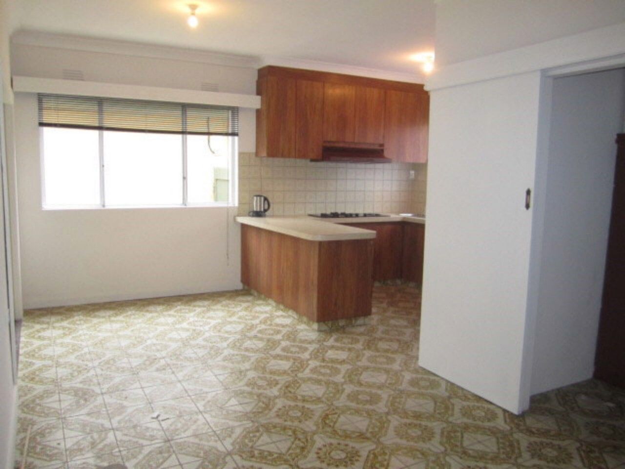 1/7 Simmonds Street, HUGHESDALE, VIC 3166