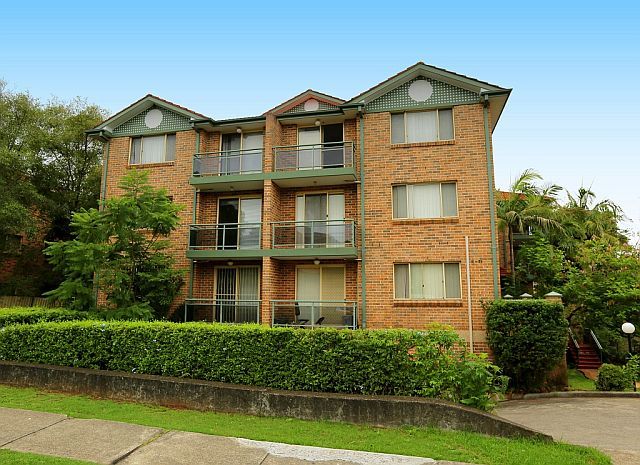 71 Cairds Avenue, Bankstown NSW 2200