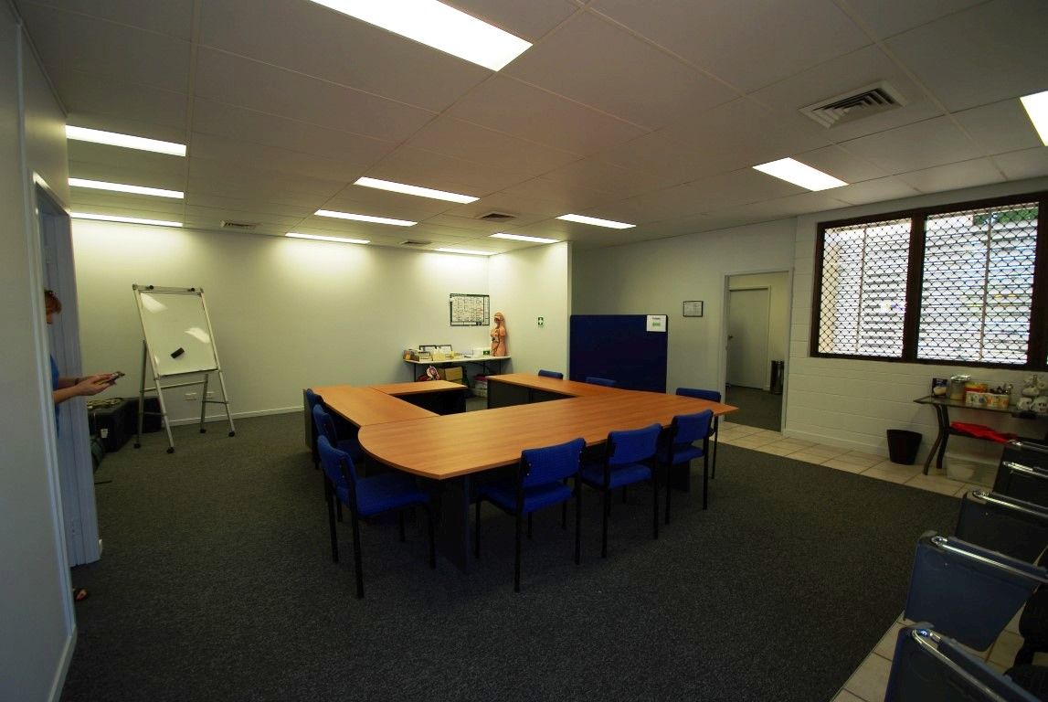 2 / 135 Charters Towers Road, HYDE PARK, QLD 4812
