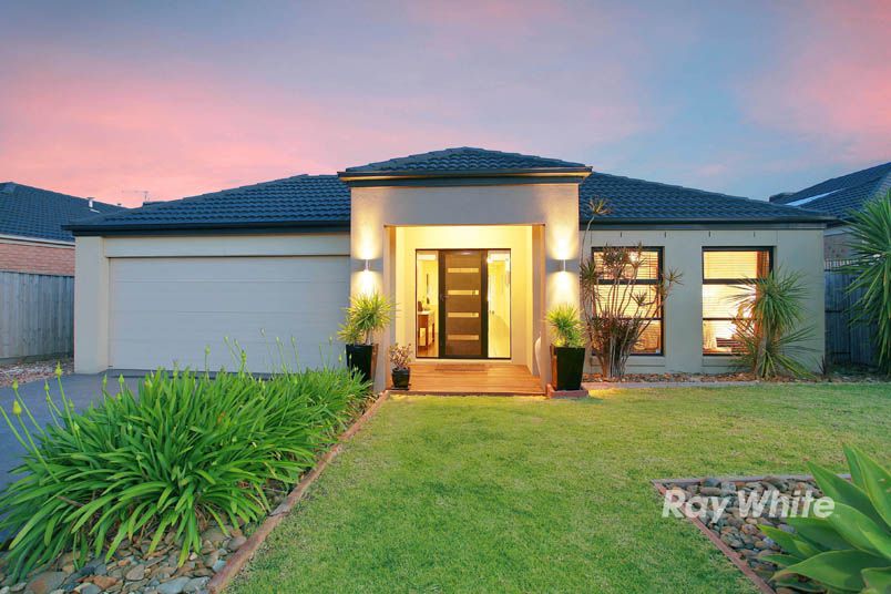 22 Melington Drive, Lyndhurst, VIC 3975