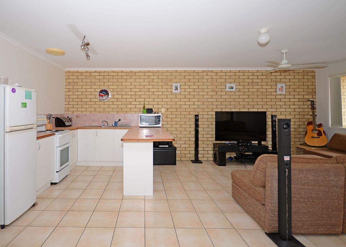 2/33 King Street, URANGAN, QLD 4655