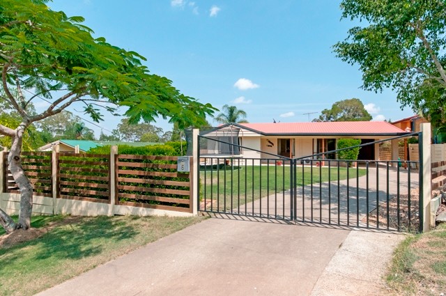 6 Brolga Court, BUNDAMBA, QLD 4304