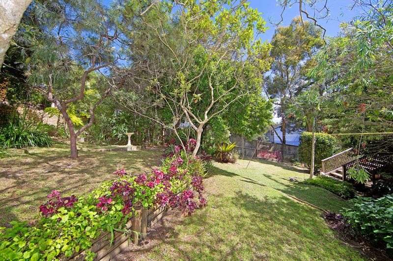 11 Noorong Avenue, FORRESTERS BEACH NSW 2260