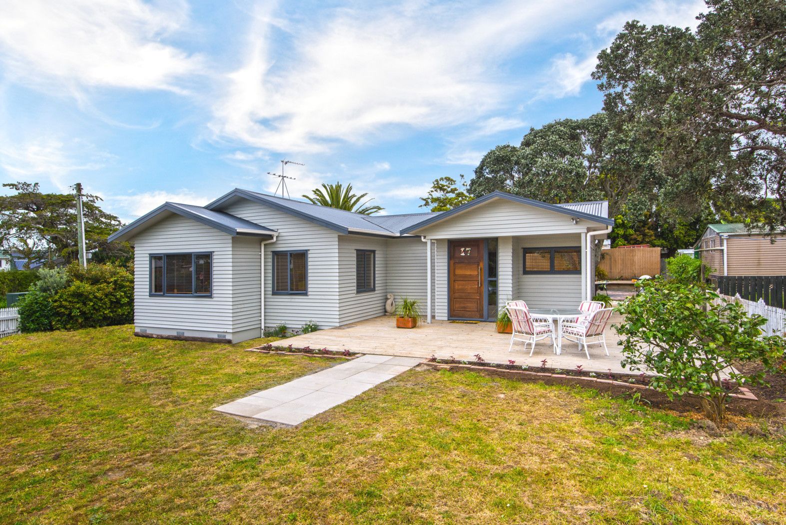 17 Cherrie Road, Beachlands, Manukau City