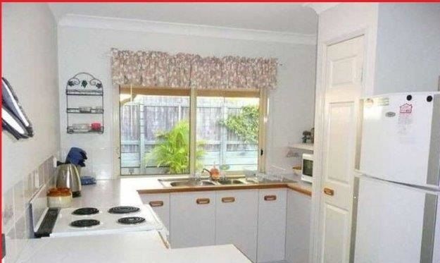 1/12 Sunnymeade Drive, CABOOLTURE, QLD 4510