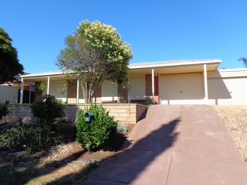2 James Harrold Drive, GOLDEN GROVE, SA 5125