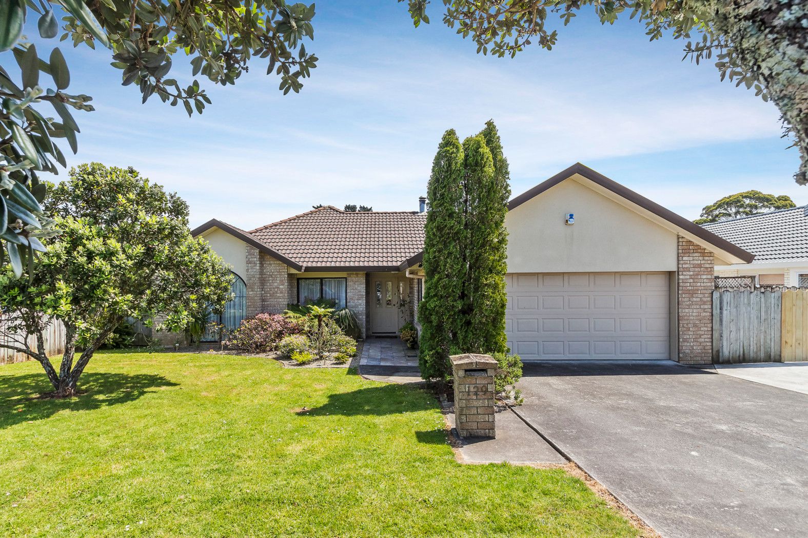 129 Burswood Drive, BURSWOOD, Manukau City