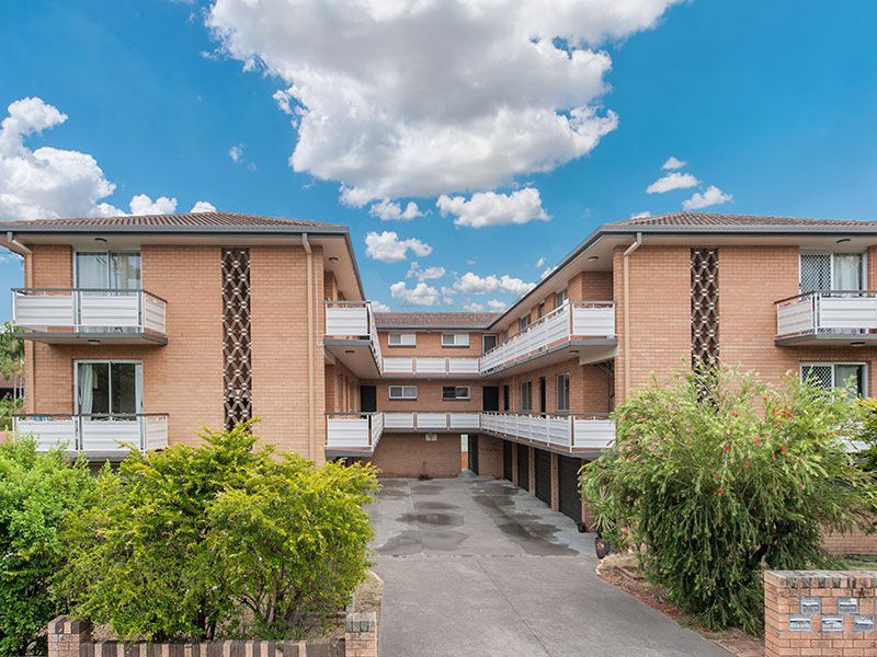 31 Grantson Street, Windsor QLD 4030