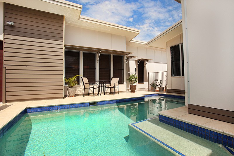 10 Oloway Crescent, Alexandra Headland, QLD 4572