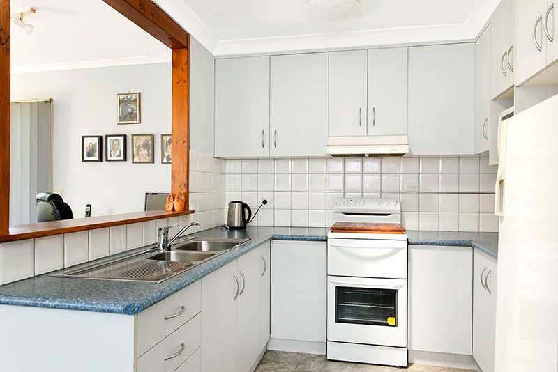4 Thornett Street, Barrack Heights, NSW 2528