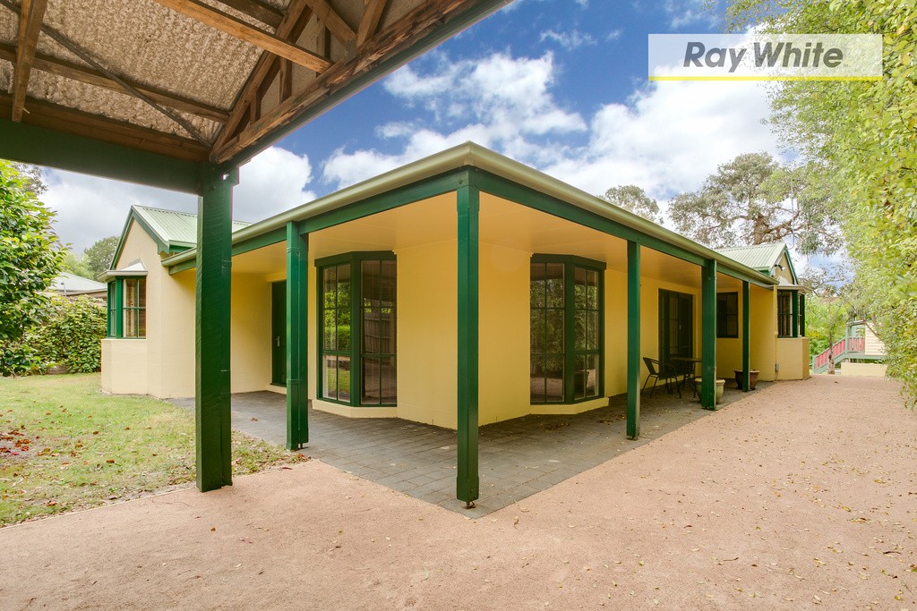 33 Avalon Drive, Rosebud, VIC 3939