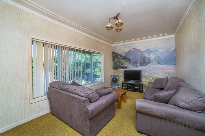 17 Ocean Street, Redhead, NSW 2290