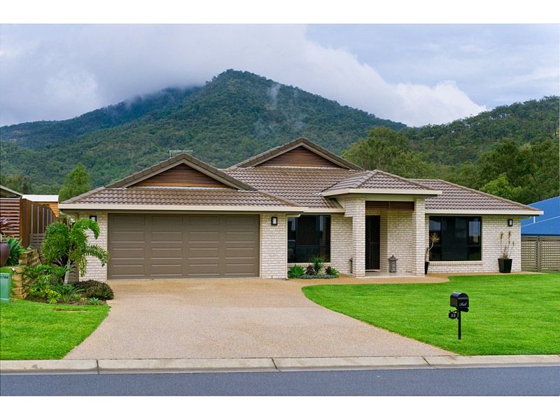 33 Haven Close, Norman Gardens QLD 4701