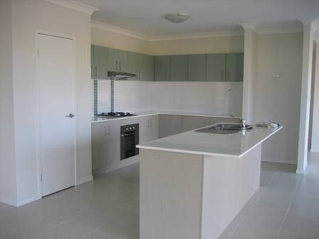 121 Roberts Drive, TRINITY BEACH, QLD 4879