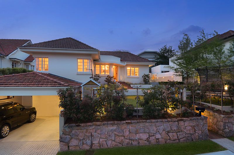 42 Sparkes Avenue, HAMILTON, QLD 4007