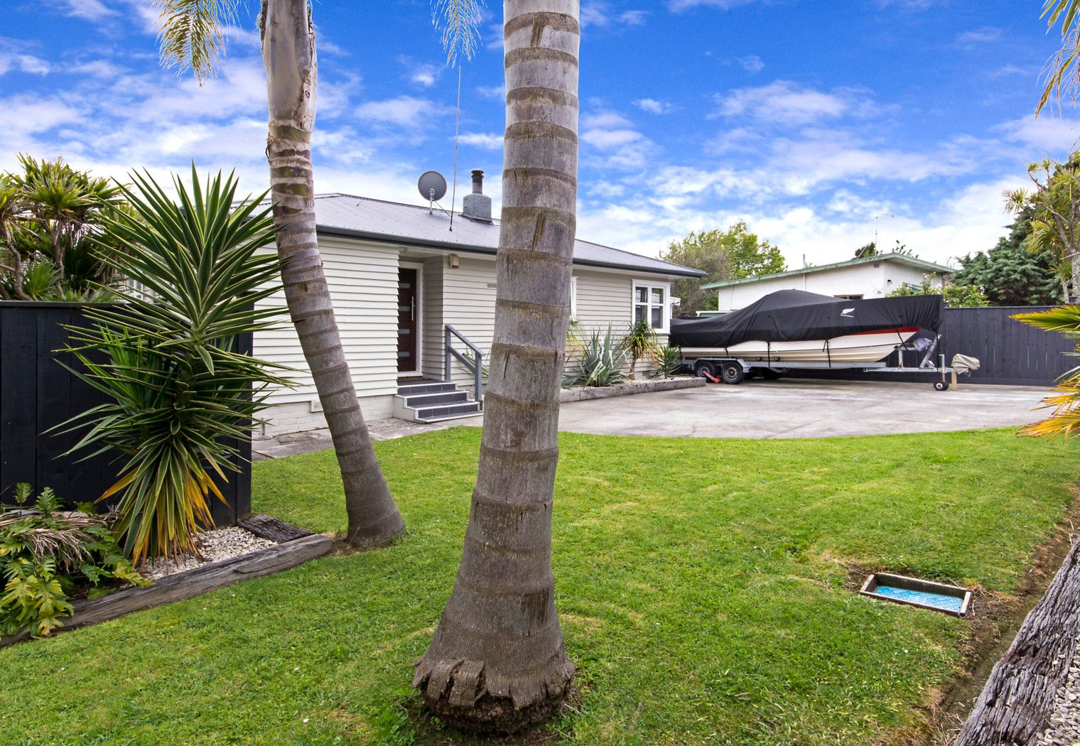 1/133 Moore Street, Howick, Manukau City