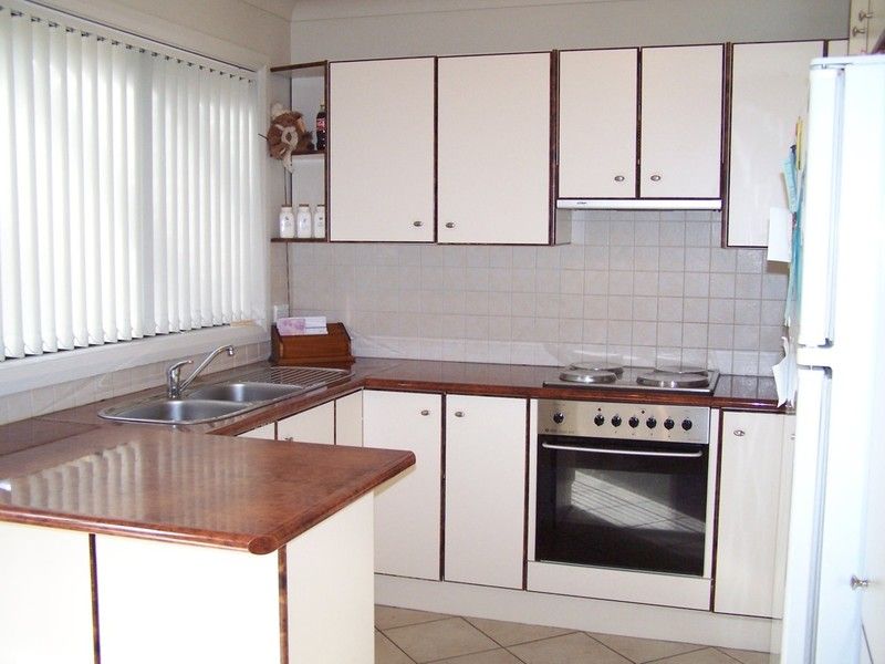 1 Kenneth Slessor Drive, GLENMORE PARK, NSW 2745