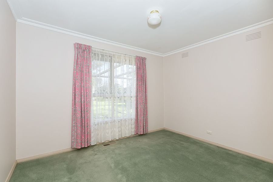 13 Joan Street, Melton, VIC 3337