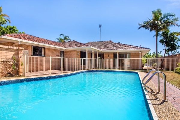 6 Viking Court, SURFERS PARADISE, QLD 4217