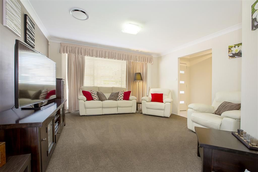 6 Burraga Place, Glenmore Park, NSW 2745