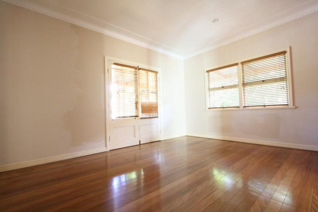 18 Hicks Street, MOUNT GRAVATT EAST, QLD 4122