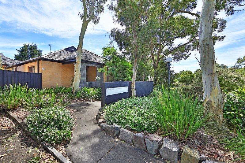 33 Lynburn Avenue, Bomaderry NSW 2541