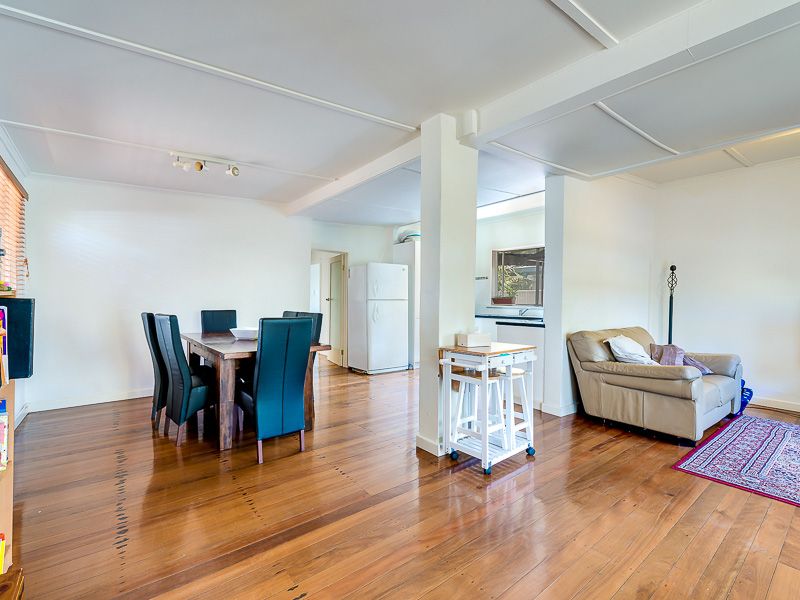 26 Tallara Street, Coombabah, QLD 4216