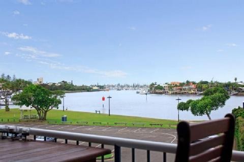 3/90 River Esplanade, Mooloolaba, QLD 4557
