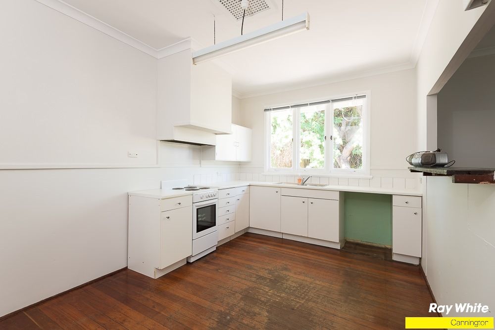 22 Barnsley Street, QUEENS PARK, WA 6107