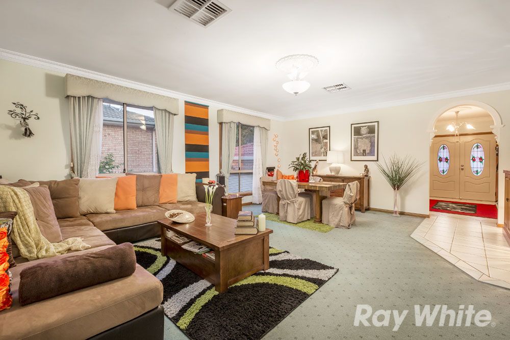 82 Blossom Park Drive, Mill Park, VIC 3082