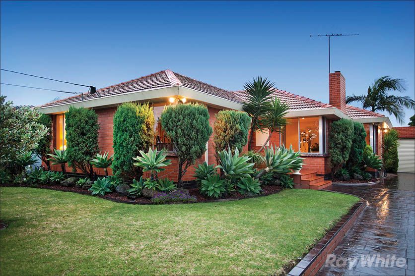 42 Denver Crescent, Mulgrave VIC 3170
