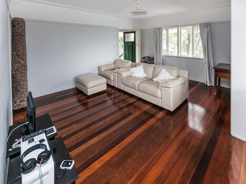 11 Lewin Street, Bardon, QLD 4065